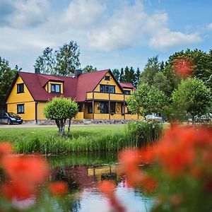 Villa Pusi Holiday House Exterior photo