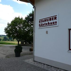 Hotel Gästehaus Stahuber Feldkirchen-Westerham Exterior photo