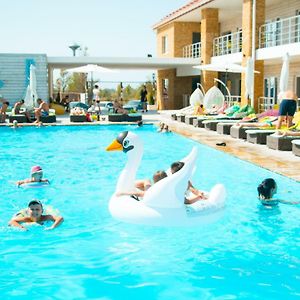 Hotel Lido Lasurne Exterior photo