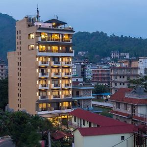 Hotel Mala Pokhara Exterior photo