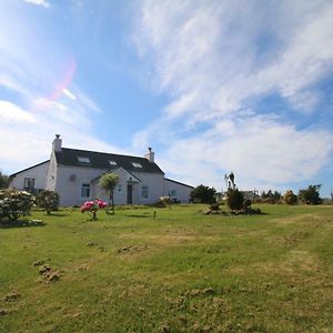 Villa Arle Farmhouse Tobermory Exterior photo