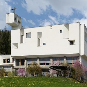 Hotel Haus der Begegnung im Kloster Ilanz Ilanz/Glion Exterior photo