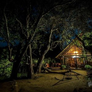 Villa Rio Dos Elefantes River Camp Hoedspruit Exterior photo