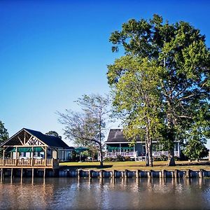 Bed and Breakfast A Chateau On The Bayou Bed & Breakfast Raceland Exterior photo