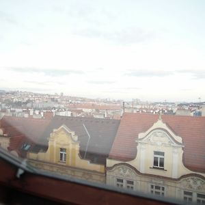 Ferienwohnung Attic Flat With Amazing Terrace Prag Exterior photo