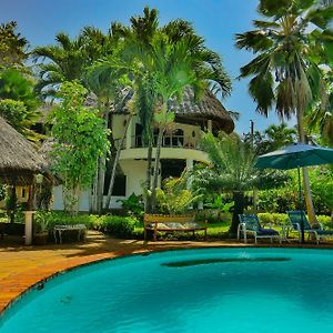 Bed and Breakfast Upani In Diani Diani Beach Exterior photo