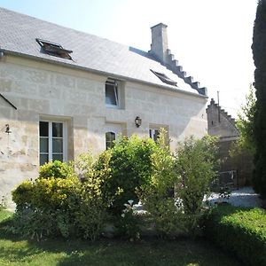 La Maison Des Chiens Rouges Berneuil-sur-Aisne Exterior photo