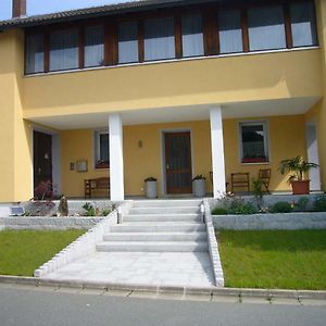 Ferienwohnung im alten Schulhaus - keine Monteure Plech Exterior photo