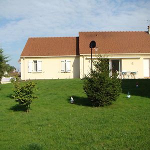 Chambre Chez L'Habitant Louvres Exterior photo