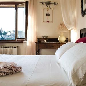 Bed and Breakfast Tre Civette Sul Como Cartoceto Exterior photo