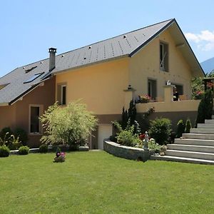 Bed and Breakfast Chez Veronique Et Freddy Saint-Jean-de-Maurienne Exterior photo