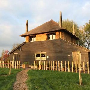 Villa De Steltenberg in de Betuwe Zoelen Exterior photo