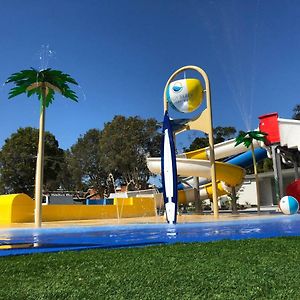 Hotel Shelly Beach Holiday Park Entrance Exterior photo