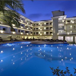 Hotel Sterling Goa Varca Exterior photo