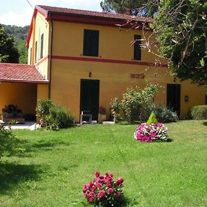 Hotel A Casa Di Antonio Lucca Exterior photo