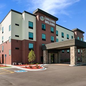 Cobblestone Hotel & Suites Appleton International Airport Neenah Exterior photo