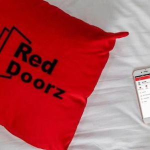 Hotel Reddoorz At Omah Wetan Sawojajar Malang Exterior photo