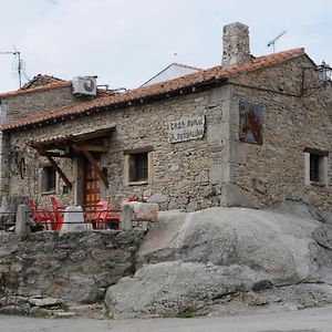 Gasthaus La Resbalina Casa Rural Cabeza del Caballo Exterior photo