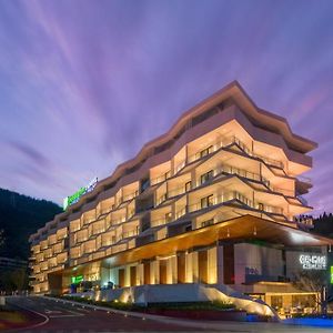 Holiday Inn Express Qiliping, An Ihg Hotel Emeishan Exterior photo