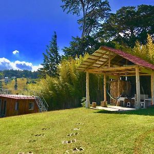 Villa Cabana Mountain View Heredia Exterior photo