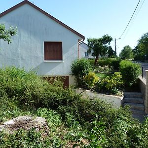 Villa Chez Jeannette Lacanche Exterior photo