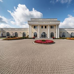 Hotel Parisel Palace Centrum Konferencyjno-Wypoczynkowe Klimki Pod Lukowem Exterior photo