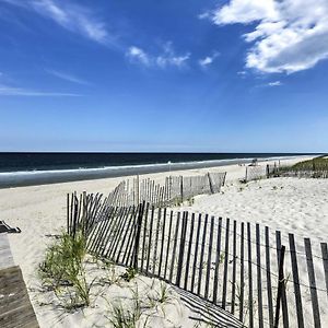 Cozy Mantoloking Home In Private Beach Association Exterior photo