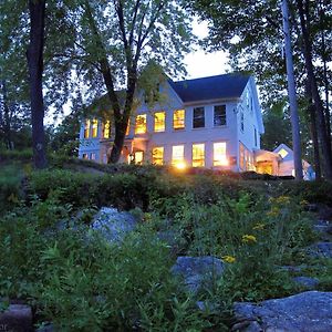 Spacious Home On Bear Camp River In Tamworth! Exterior photo