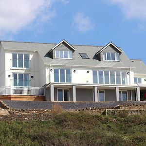 Villa Seagulls Perch Mawgan Porth Exterior photo