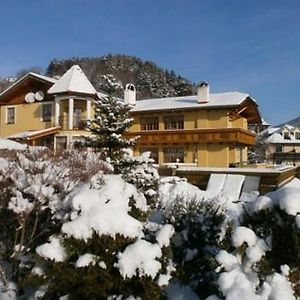 Hotel Penzión Stefanshof Kremnitz Exterior photo