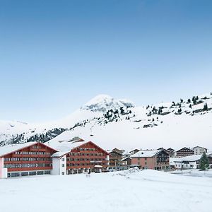 Hotel ROBINSON ALPENROSE Zürs Exterior photo