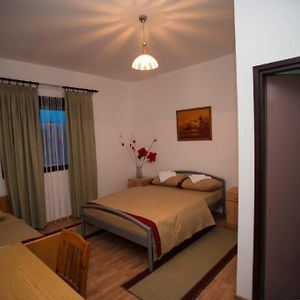 Bed and Breakfast Vinarija Andjusic Dracevo Exterior photo