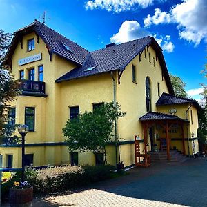 Hotel Am Park Pasewalk Exterior photo